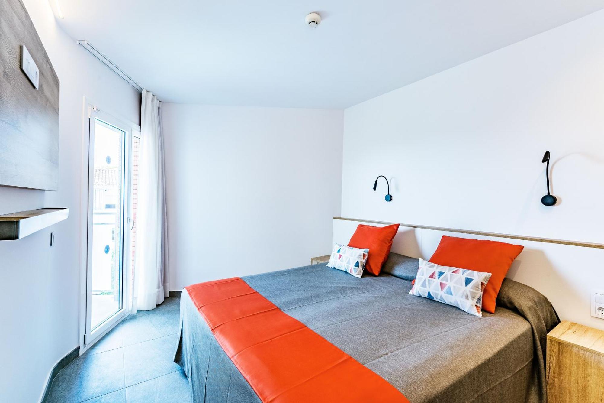 Apartamentos Sunway Apollo Sitges Exterior foto